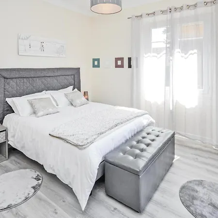 Lovely In With Kitchen Lägenhet Cannes